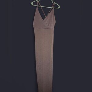 Dusty Rose Colored V-Neck Maxi Dress. Size 4. Tag Still on, Never worn!